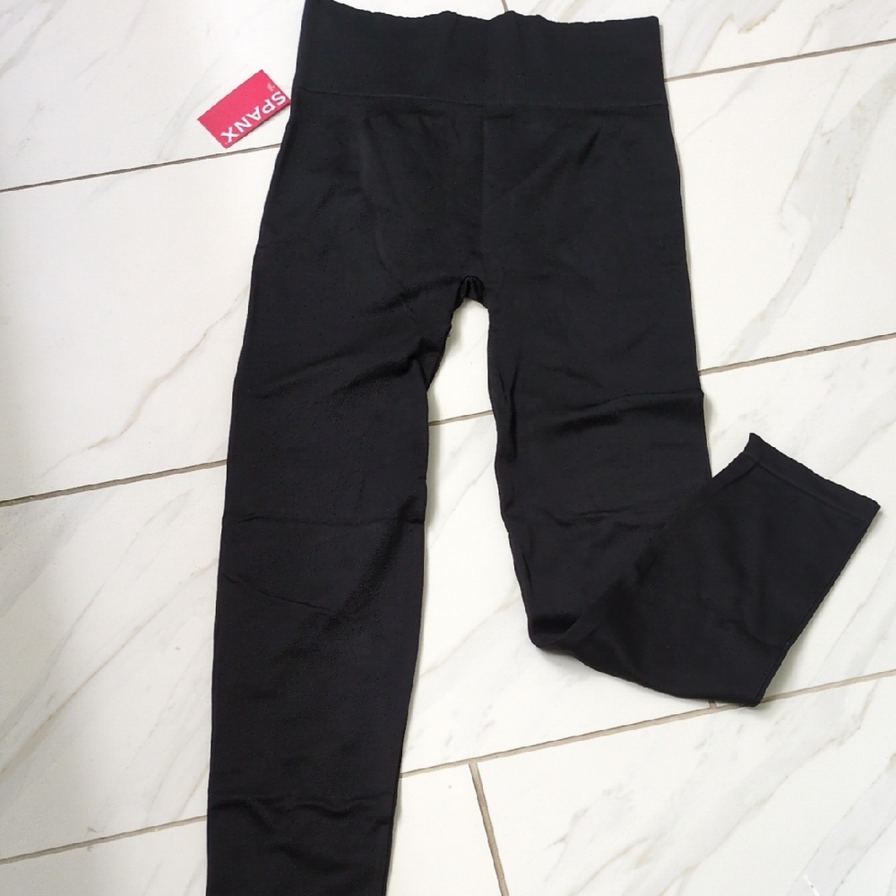 NWT SPANXshape Ribbed Knit Black Leggings- TALL